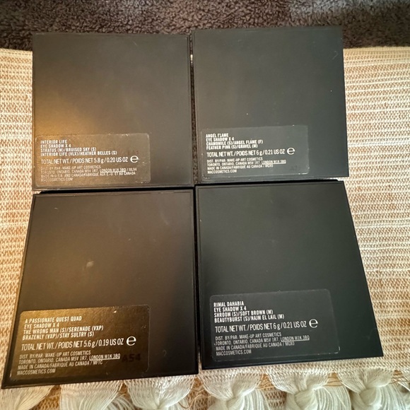 MAC Cosmetics Eyeshadow Quad - Cream, Brown, Purple, Pink - Picture 4 of 4